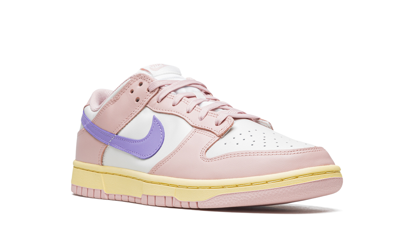 DUNK LOW WMNS Pink Oxford