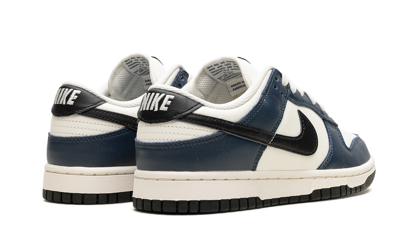 Dunk Low WMNS Midnight Navy