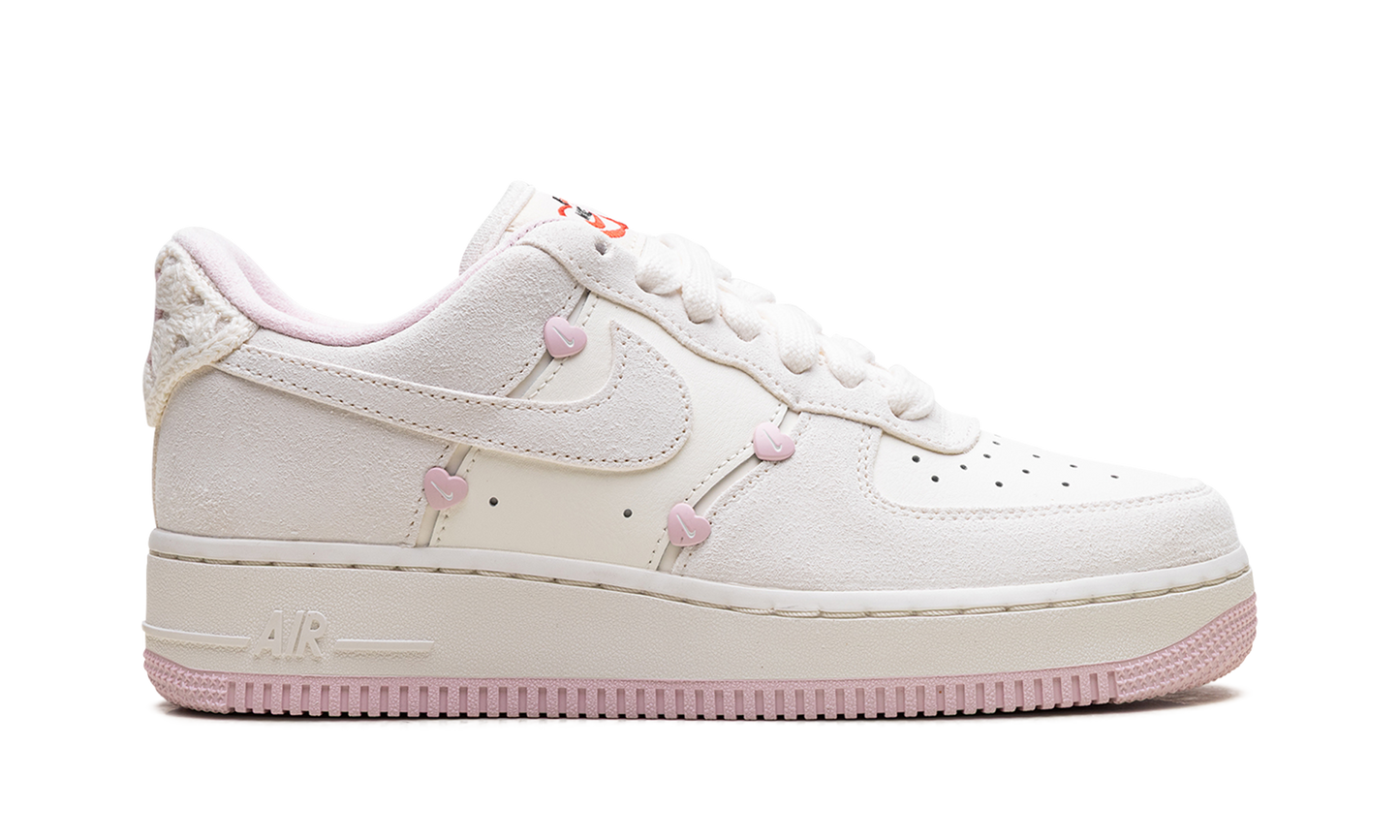Air Force 1 Low WMNS Valentine's Day