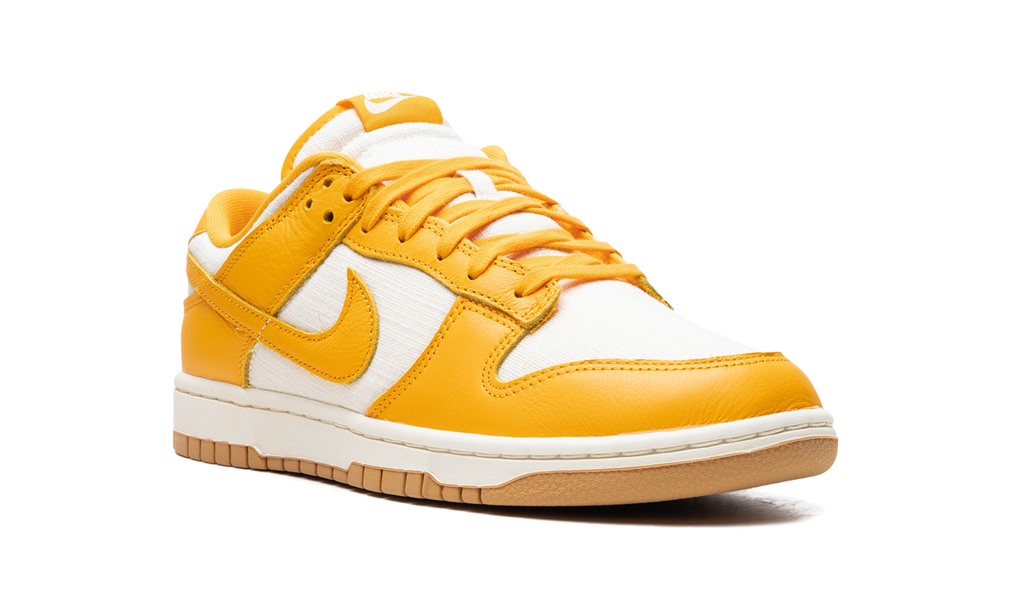 Dunk Low University Gold
