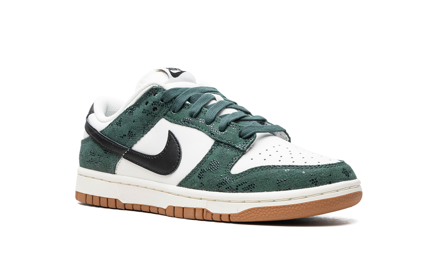 DUNK LOW WMNS Green Snake