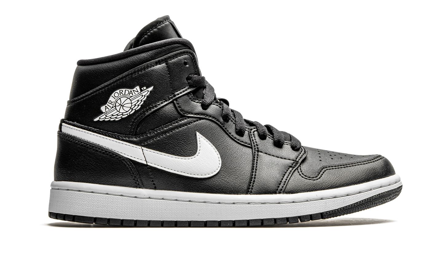 AIR JORDAN 1 MID WMNS Black / White
