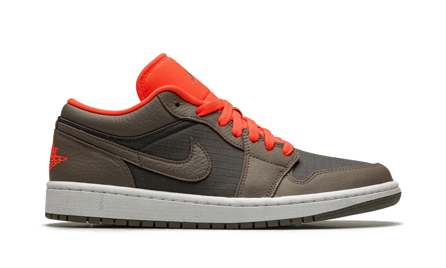 AIR JORDAN 1 LO SE WMNS Black / Olive/ Bright Crimson