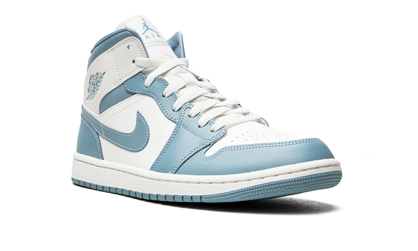 AIR JORDAN 1 MID WMNS UNC
