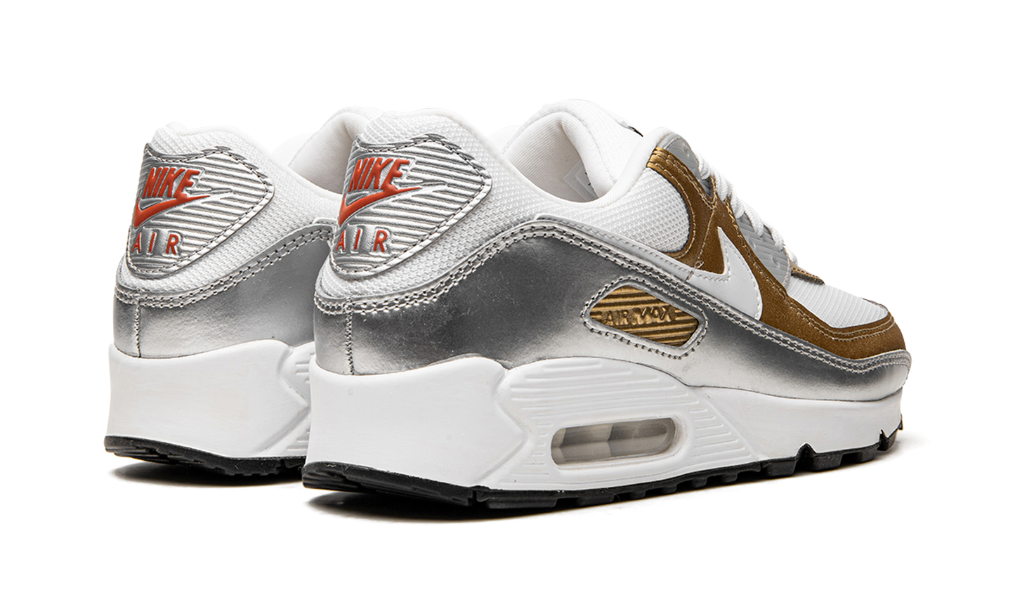 AIR MAX 90 SE MNS WMNS Metallic