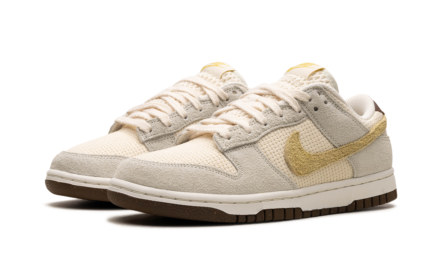 DUNK LOW WMNS Coconut Milk