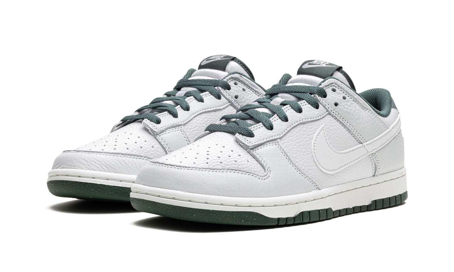 NIKE DUNK LOW VINTAGE GREEN