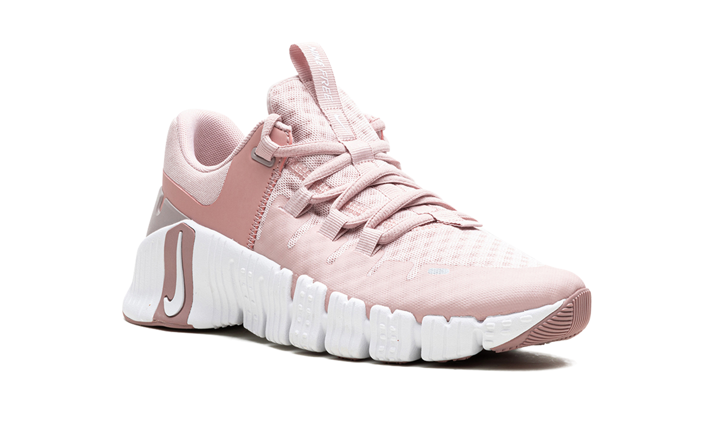 WMNS Nike Free Metcon 5 Pink Oxford
