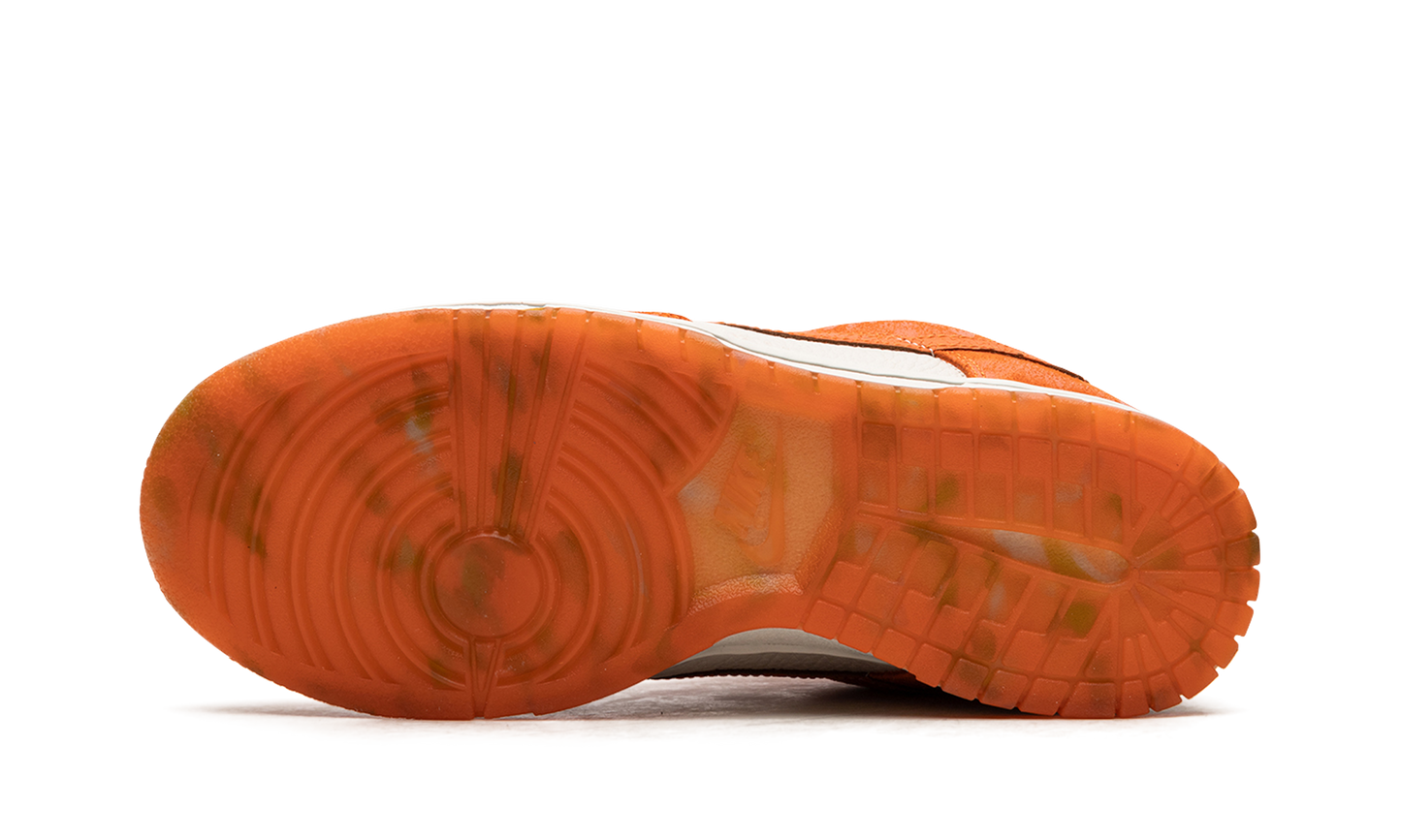 DUNK LOW WMNS Total Orange