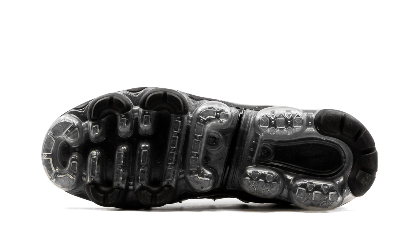 AIR VAPORMAX PLUS WMNS Triple Black