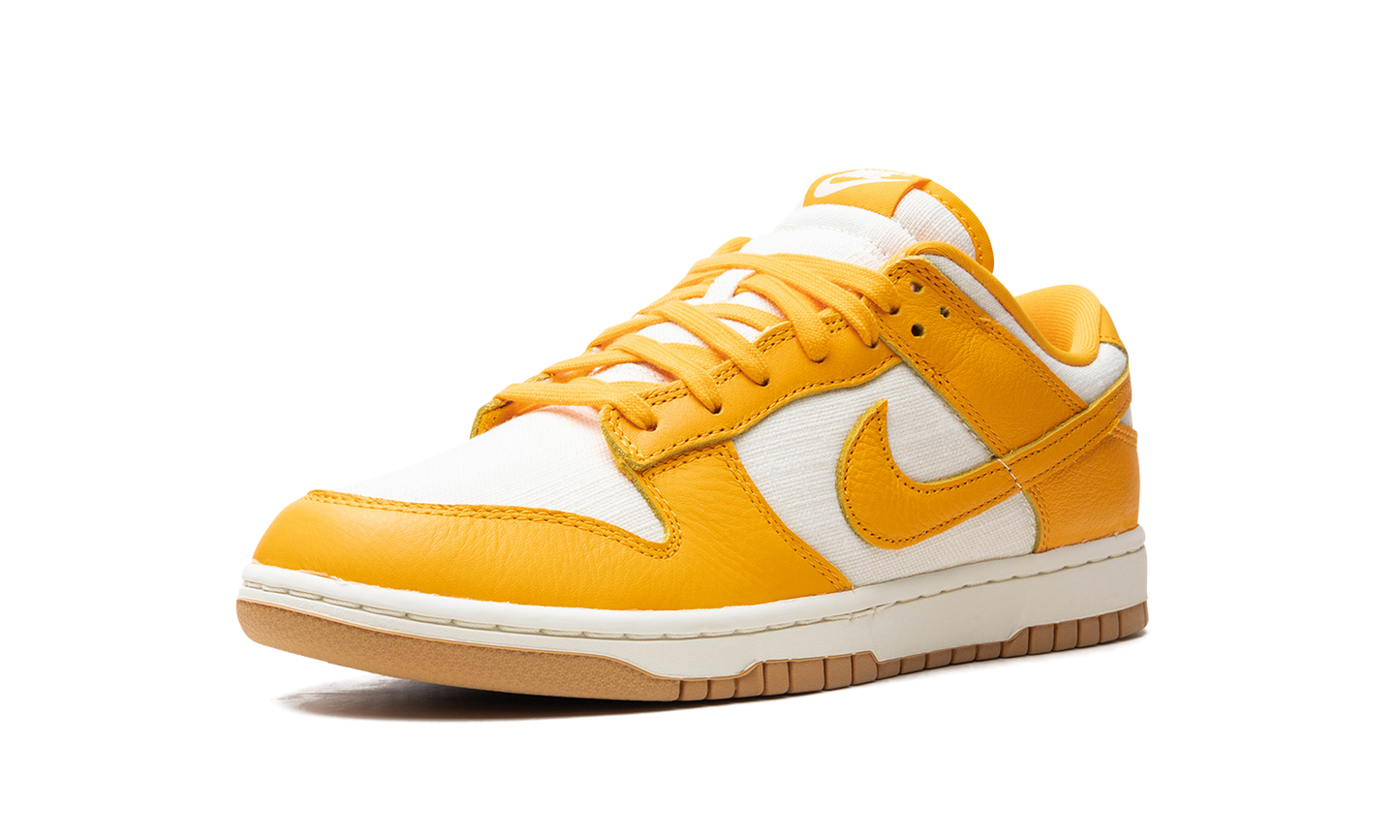 Dunk Low University Gold