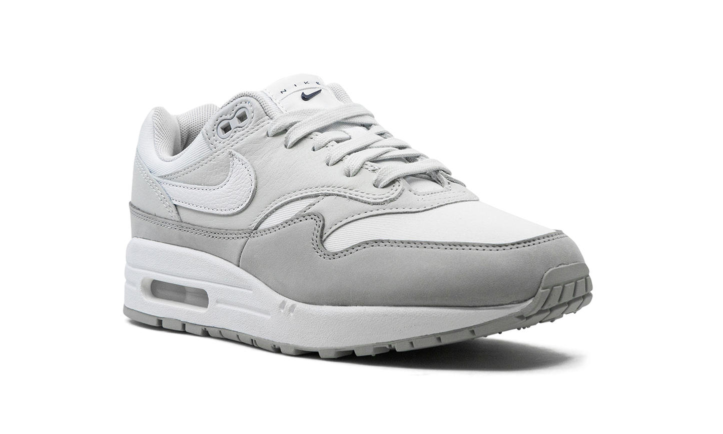 AIR MAX 1 '87 LX WMNS Light Smoke Grey