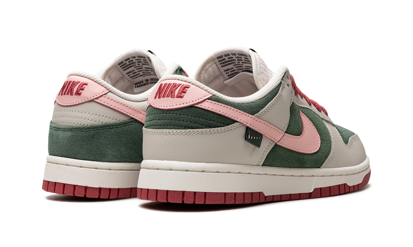 DUNK LO SE WMNS All Petals United