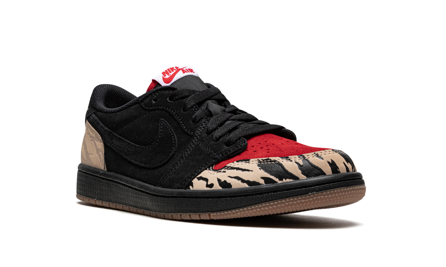 Air Jordan 1 Low SP SoleFly - Carnivore