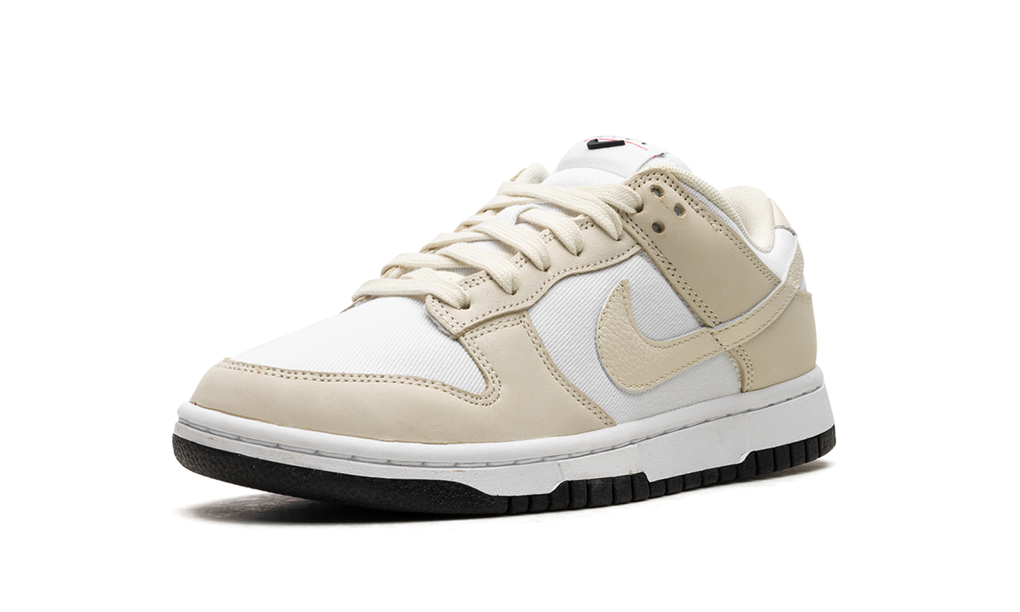 NIKE DUNK LO LX WMNS Coconut Milk