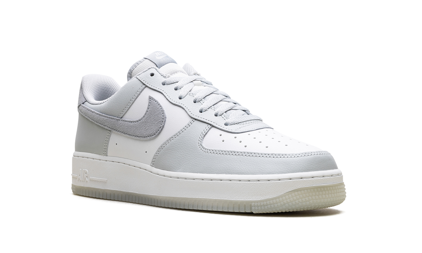 Air Force 1 '07 LV8 Grey