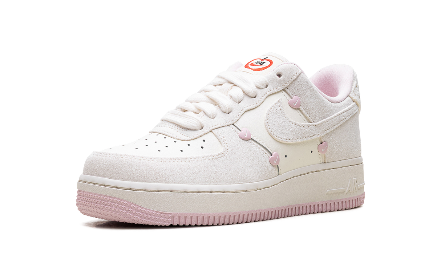 Air Force 1 Low WMNS Valentine's Day