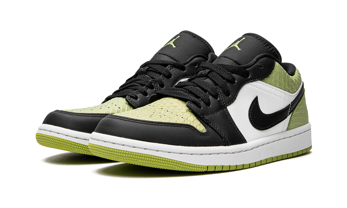 AIR JORDAN 1 LO SE WMNS Vivid Green Snakeskin