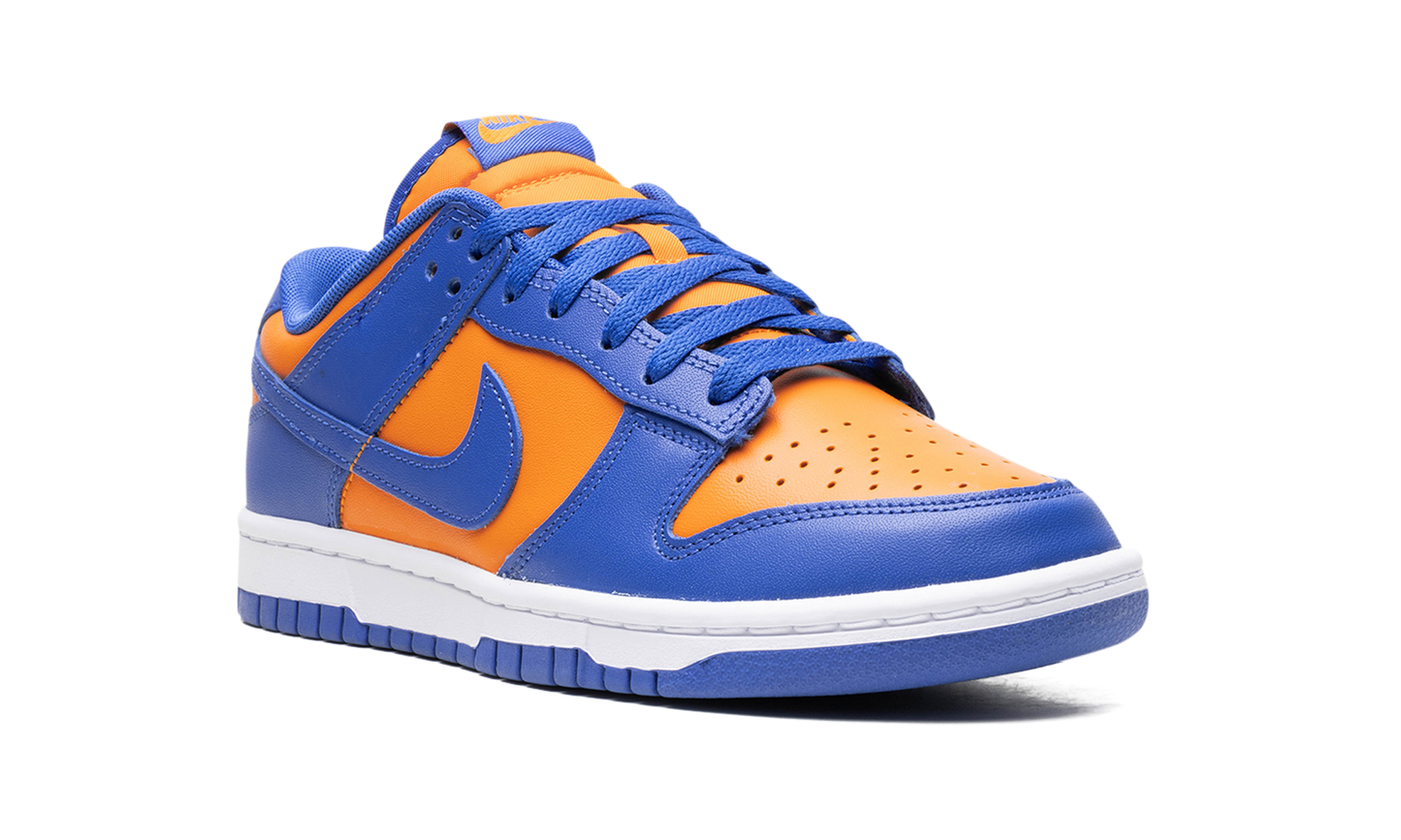 Dunk Low Knicks