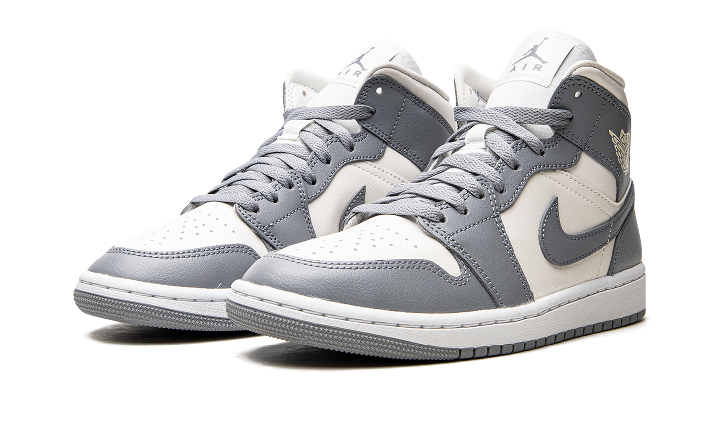 AIR JORDAN 1 MID WMNS Stealth