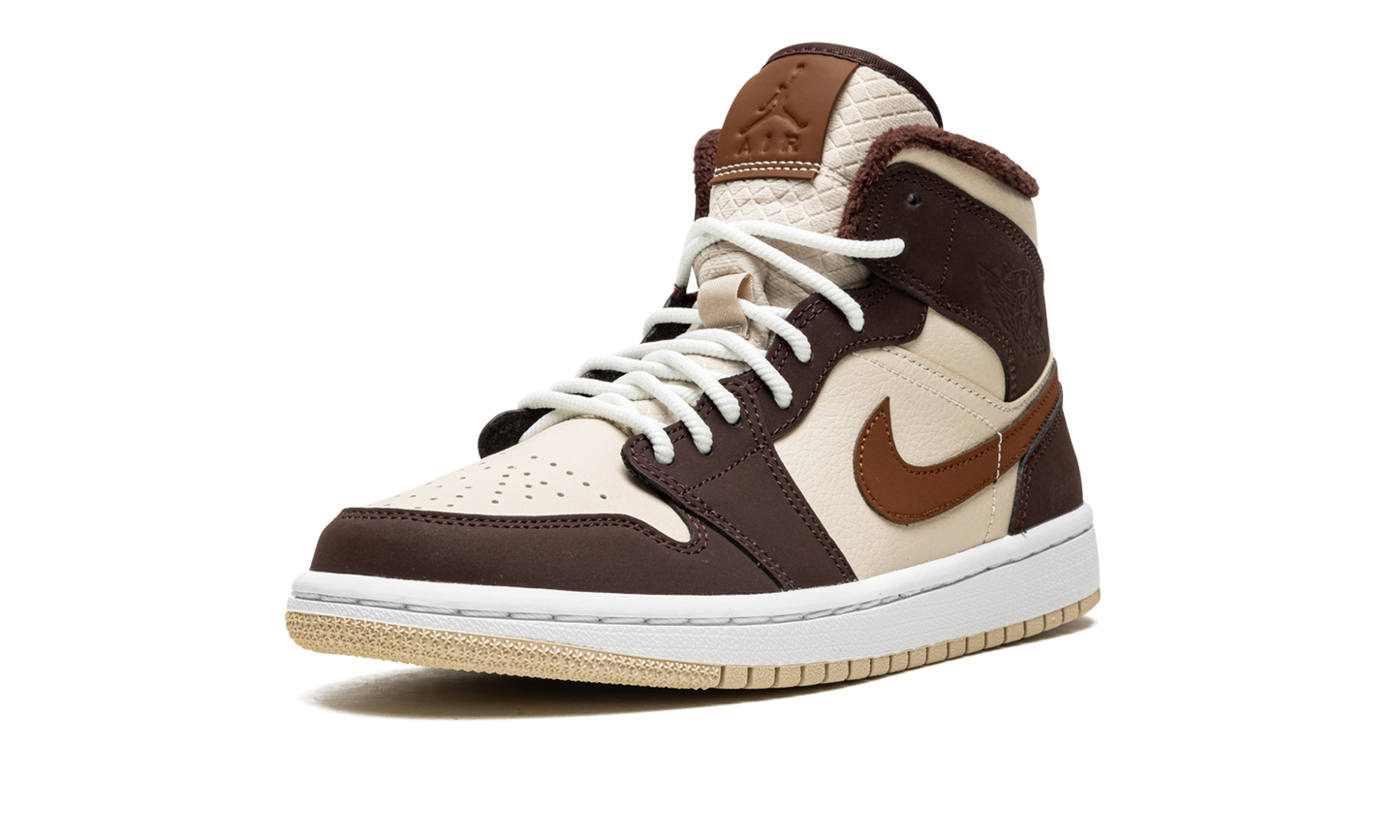 AIR JORDAN 1 MID SE WMNS Brown Basalt Fleece