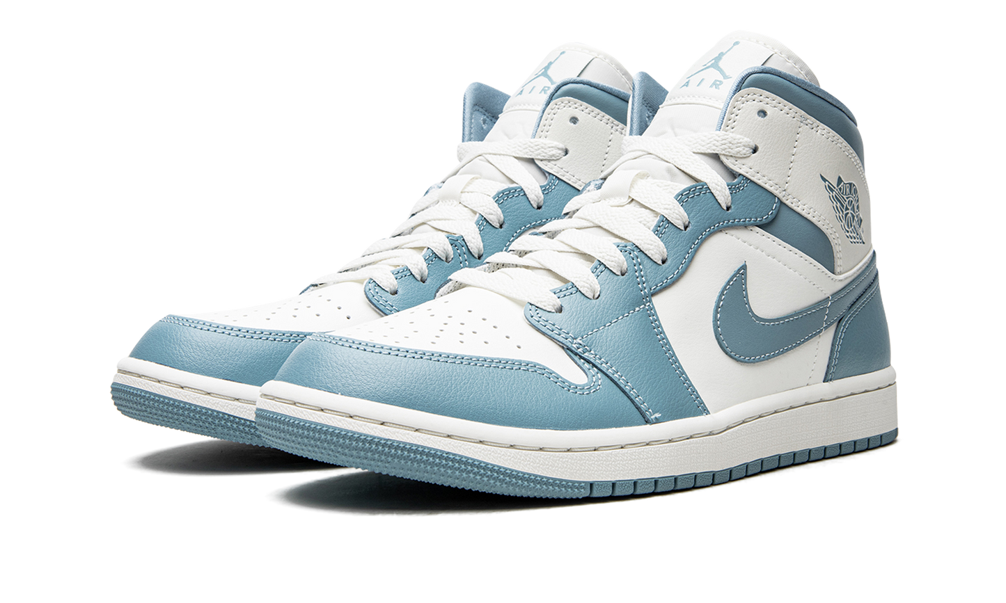 AIR JORDAN 1 MID WMNS UNC