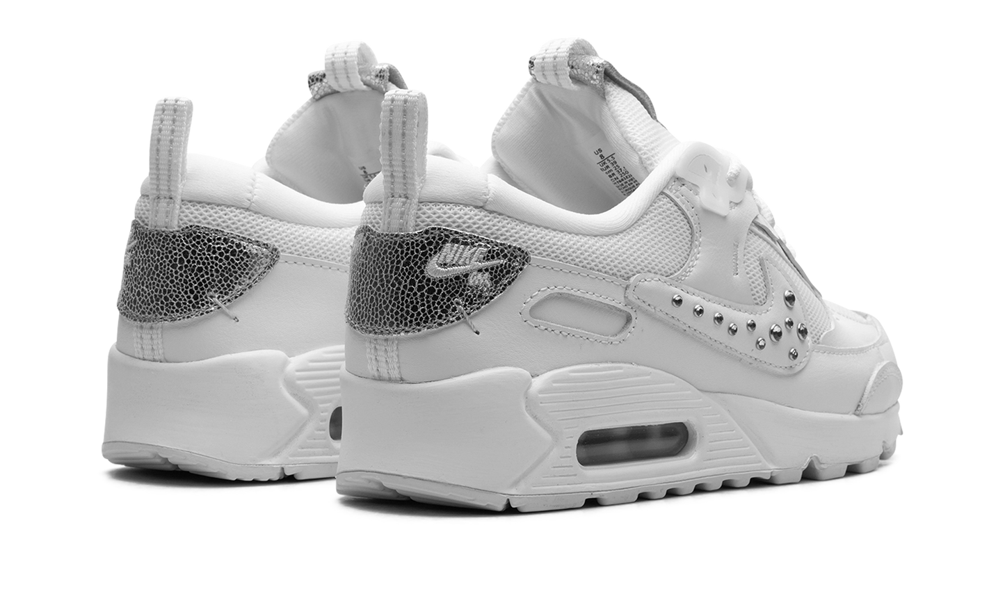 AIR MAX 90 FUTURA WMNS Studded Swoosh