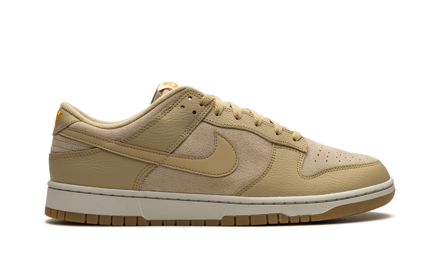 Dunk Low Khaki / Gum