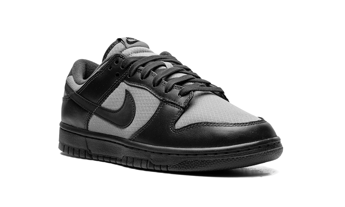 Dunk Low Retro SE Off Noir Smoke Grey