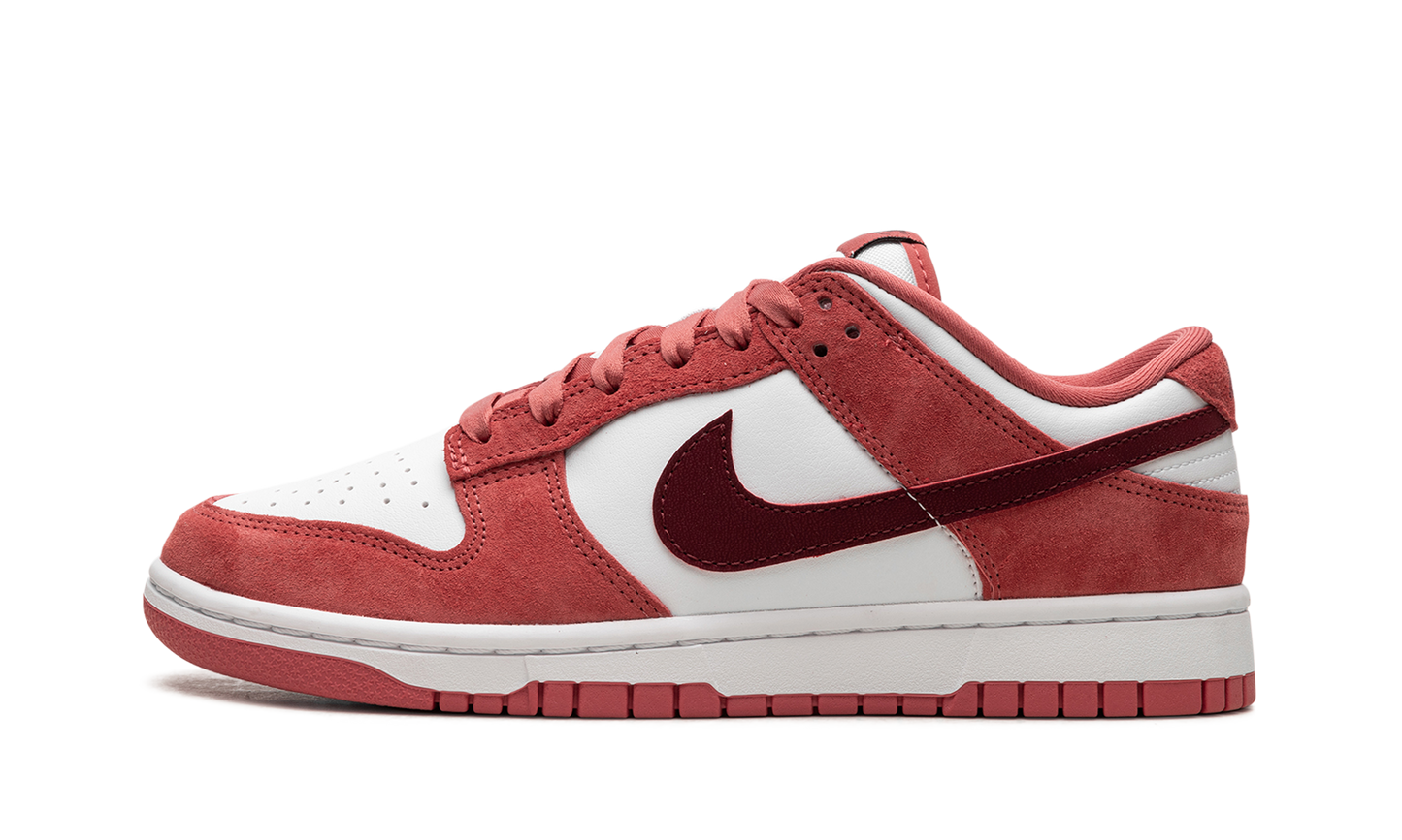 DUNK LOW WMNS Valentine's Day