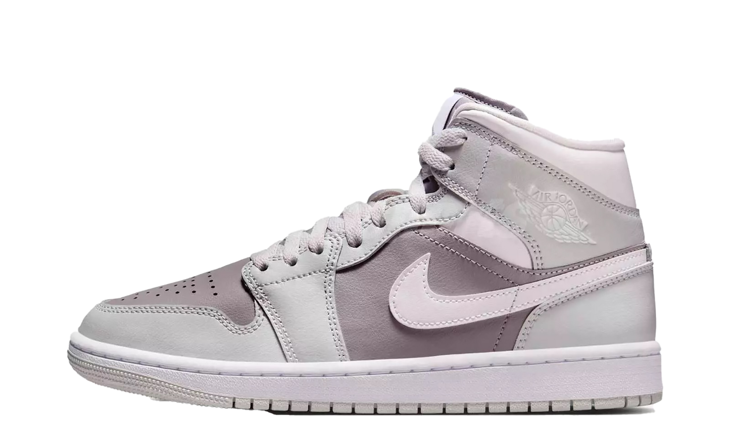 Air Jordan 1 Mid WMNS Photon Dust Atmosphere Grey