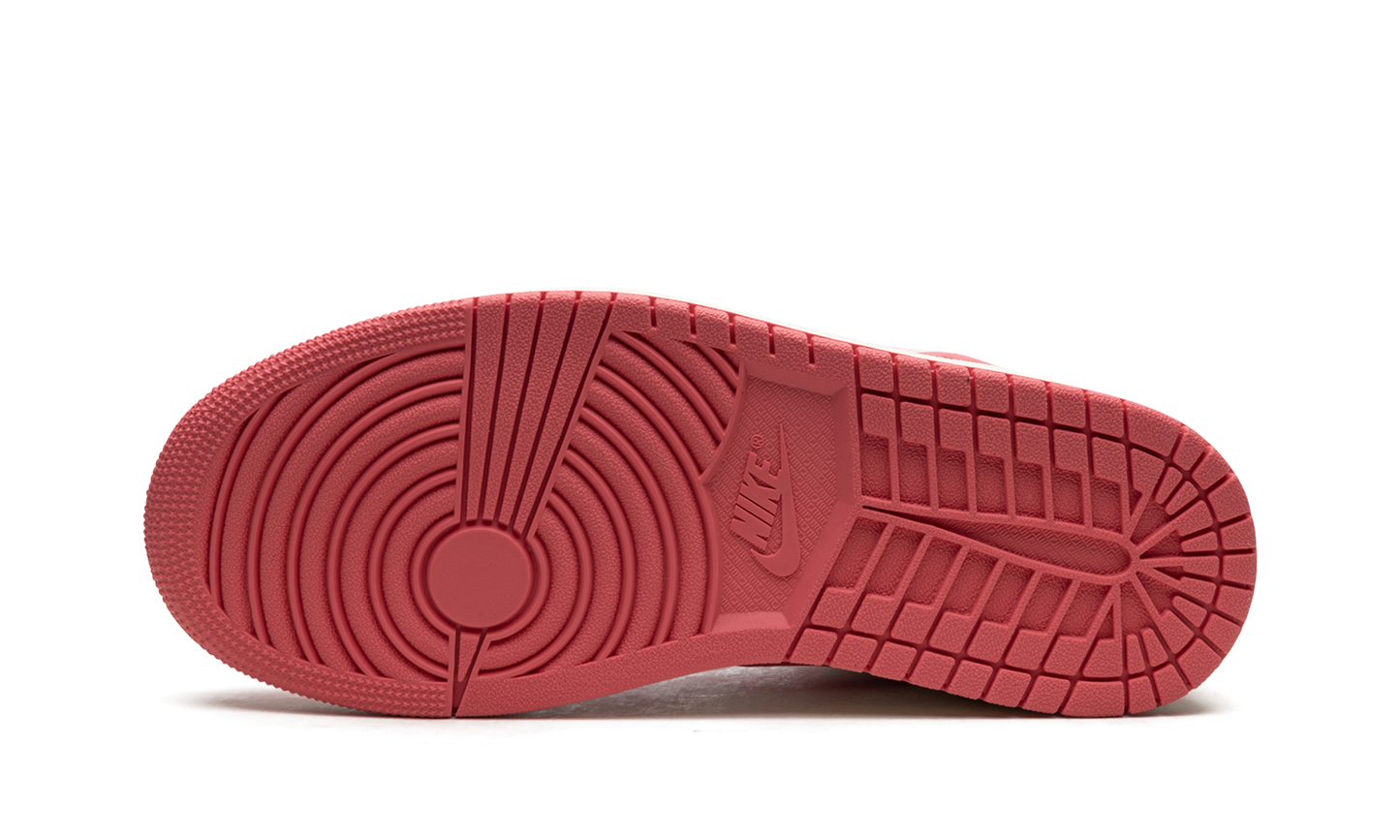 AIR JORDAN 1 MID WMNS Strawberries And Cream
