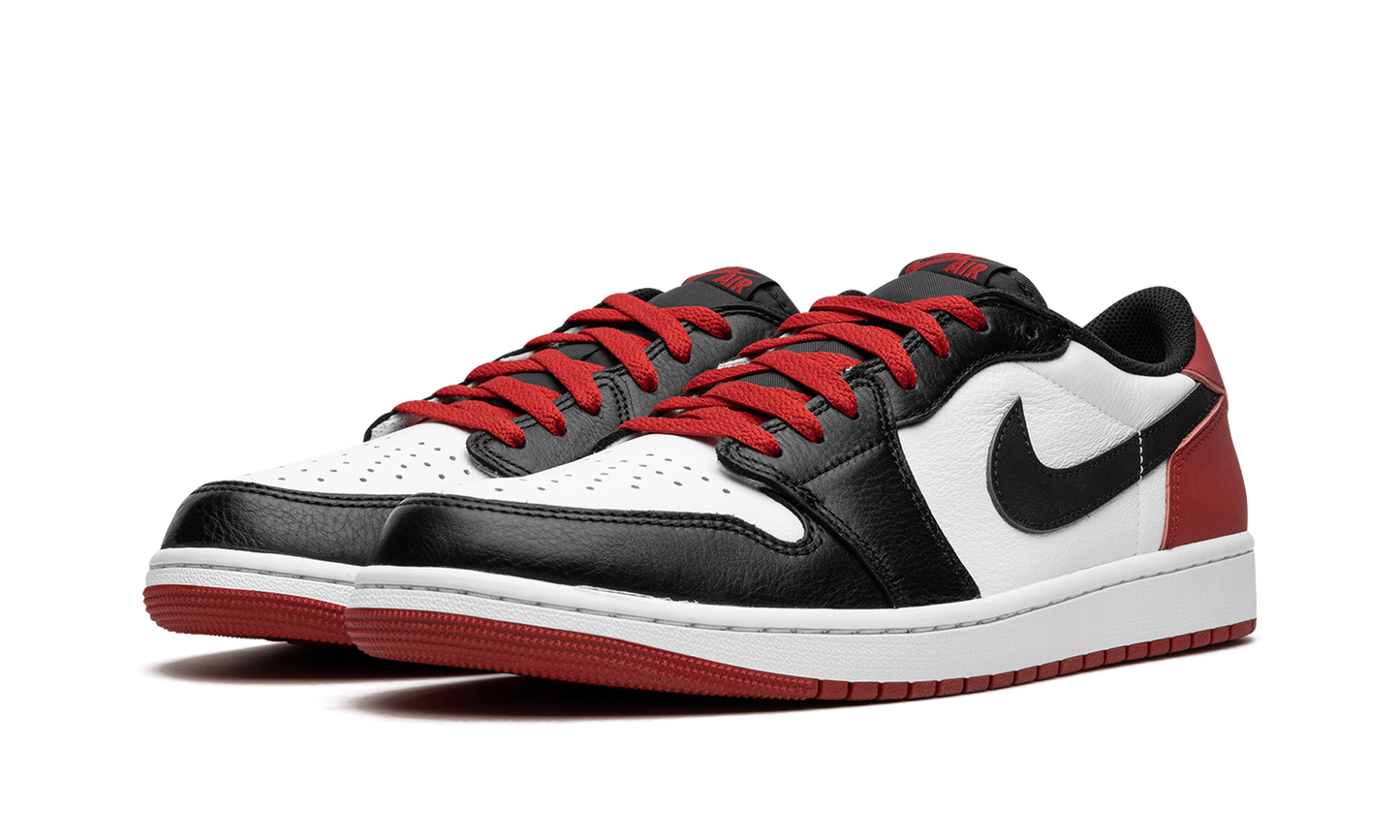 Air Jordan 1 Low OG Black Toe 2023