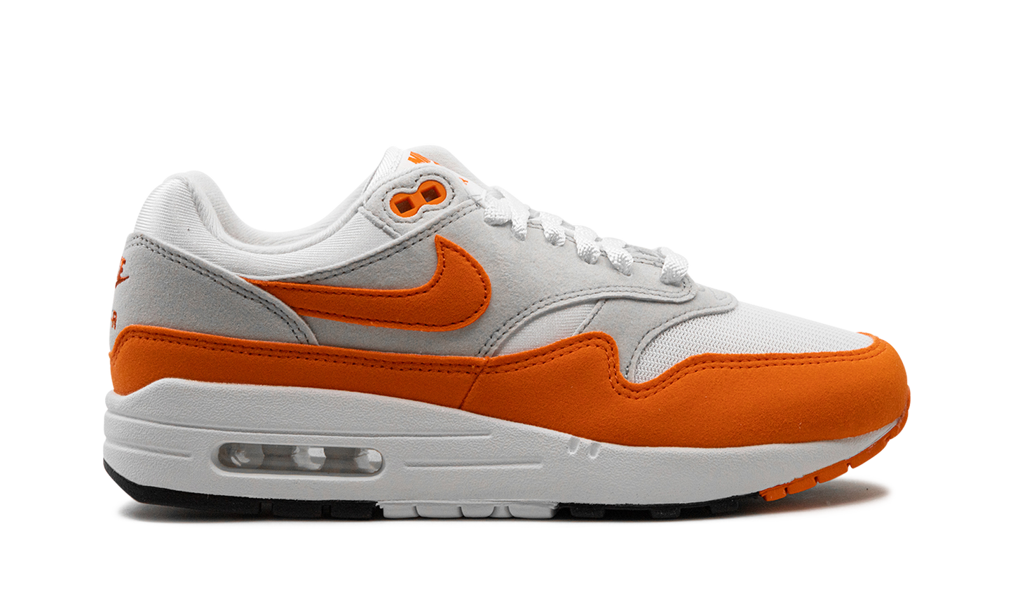 AIR MAX 1 WMNS Safety Orange