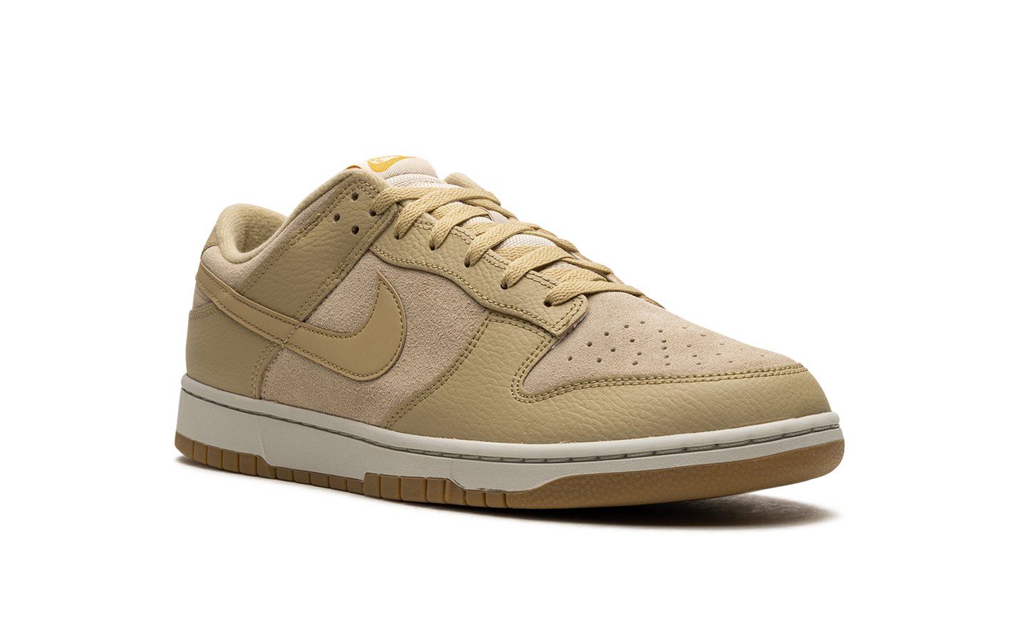 Dunk Low Khaki / Gum