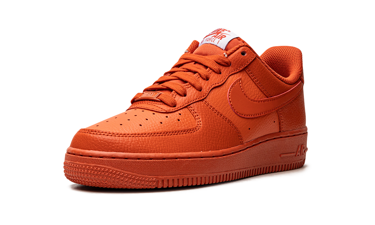 AIR FORCE 1 '07 MNS WMNS Triple Orange