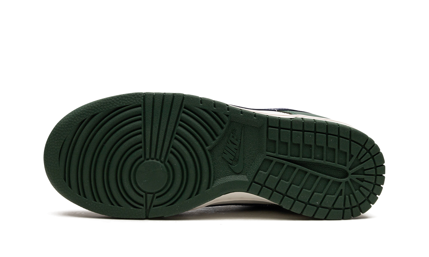 DUNK LOW WMNS Gorge Green