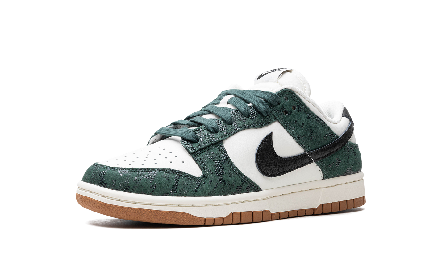 DUNK LOW WMNS Green Snake