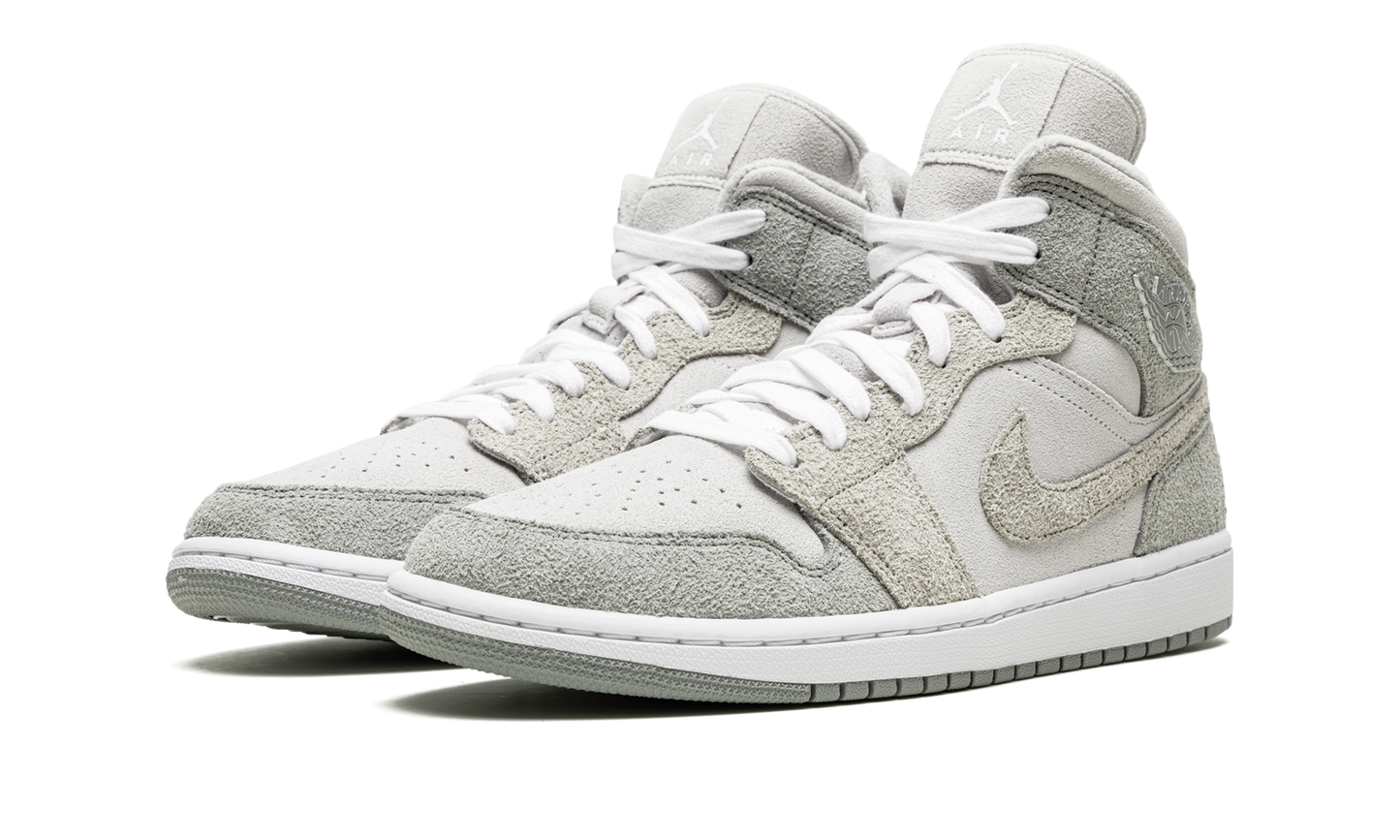 AIR JORDAN 1 MID SE WMNS Grey Fleece