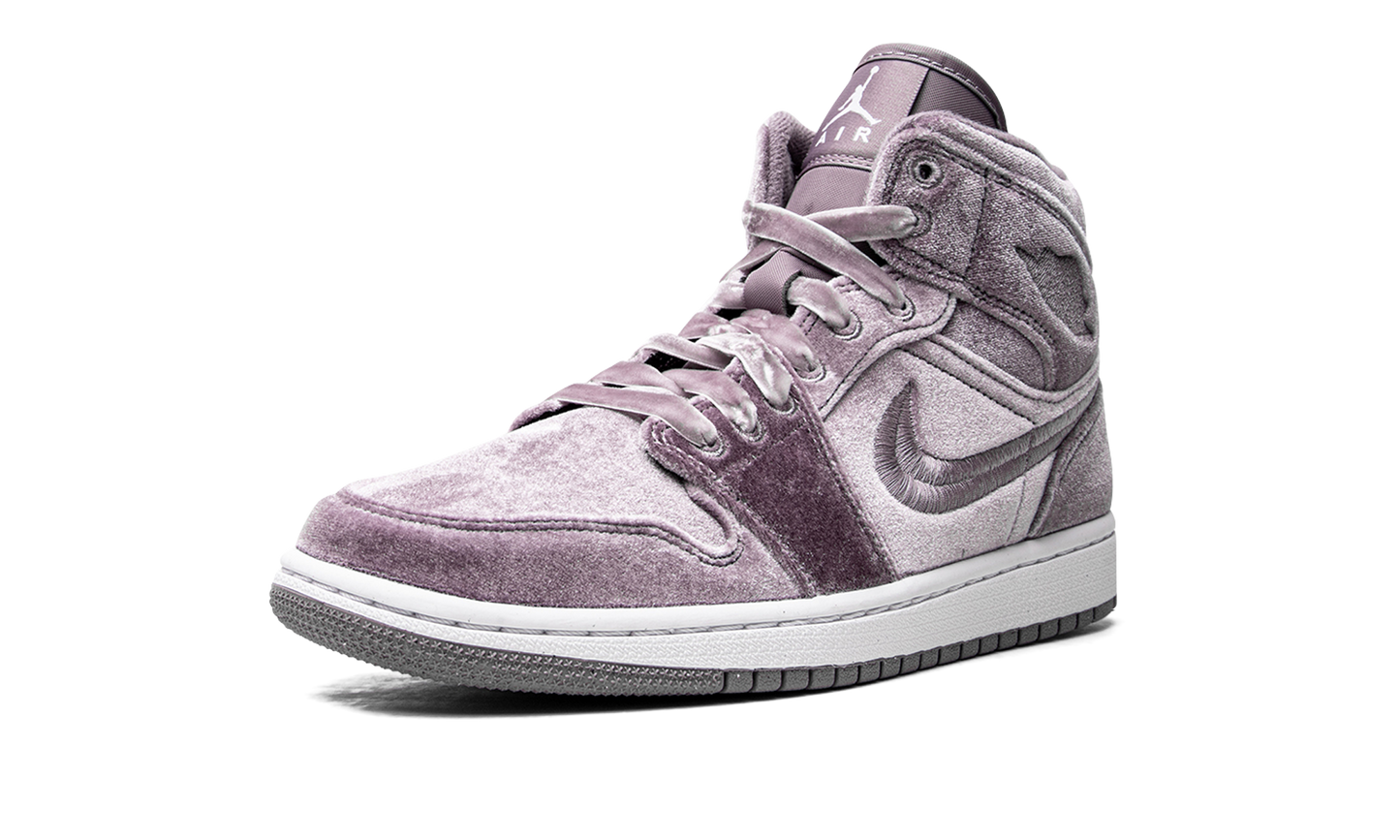 AIR JORDAN 1 MID SE WMNS Purple Velvet