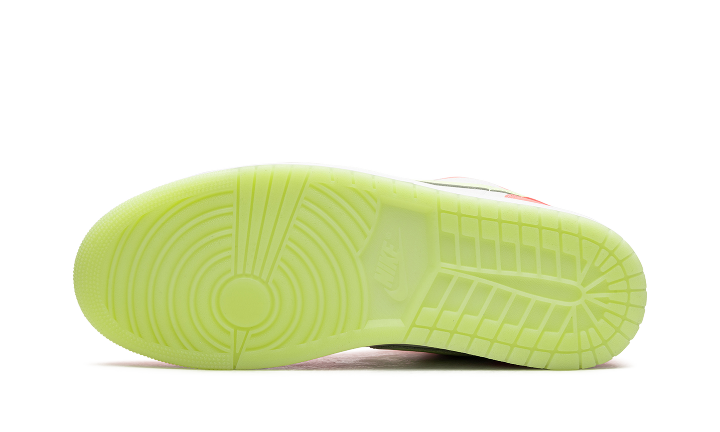 Jordan 1 Low SE Lava Glow