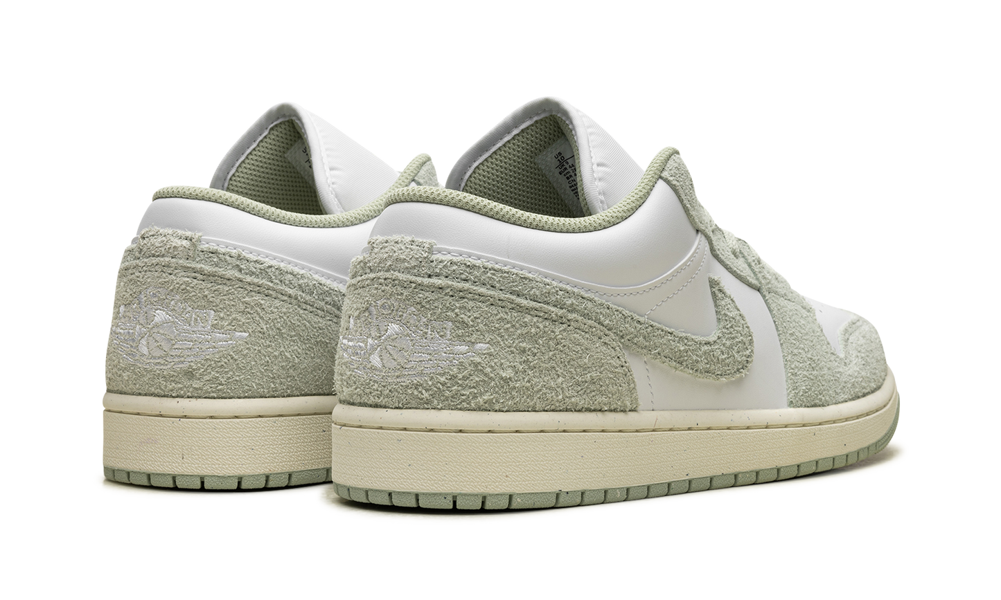Air Jordan 1 Low SE Seafoam