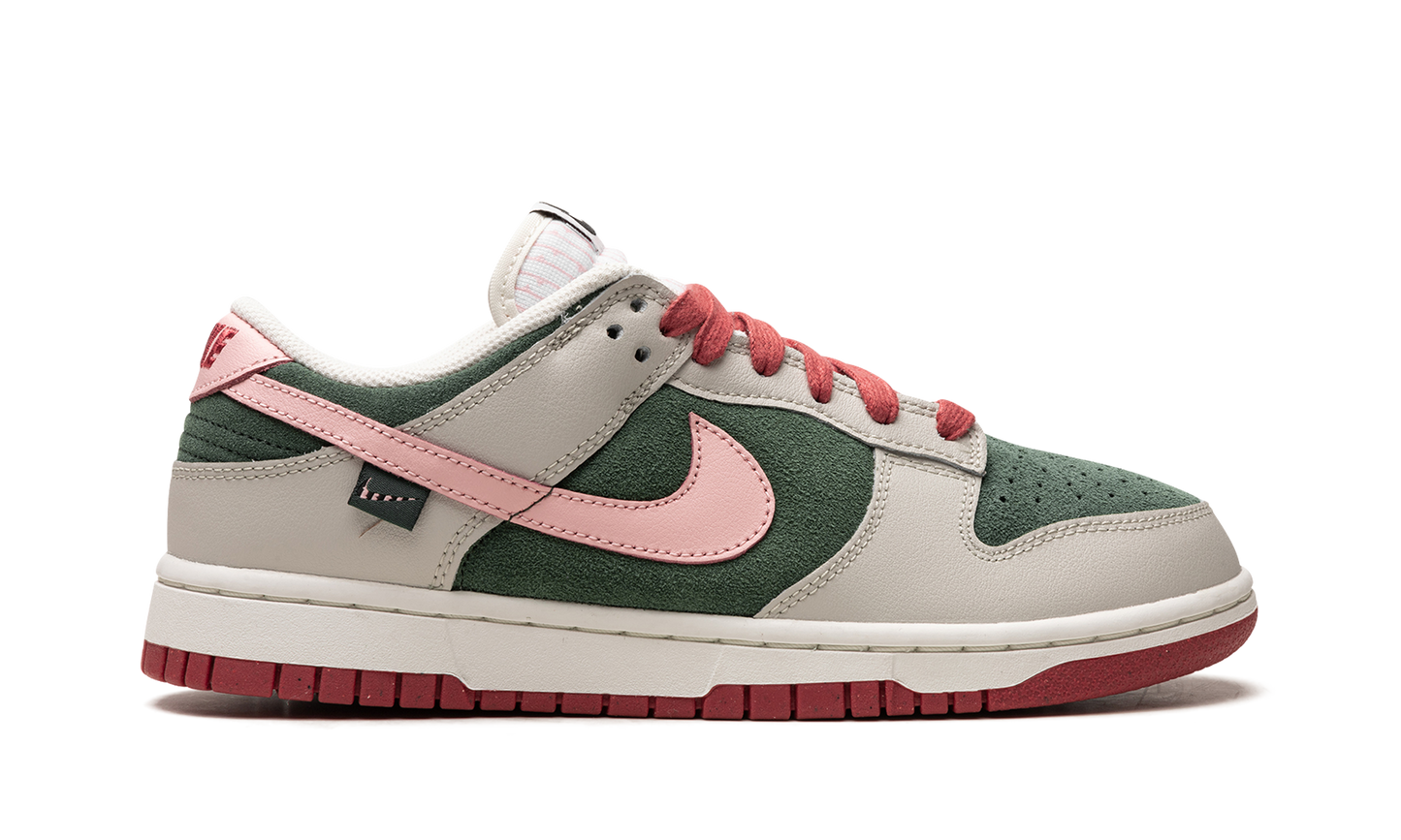 DUNK LO SE WMNS All Petals United