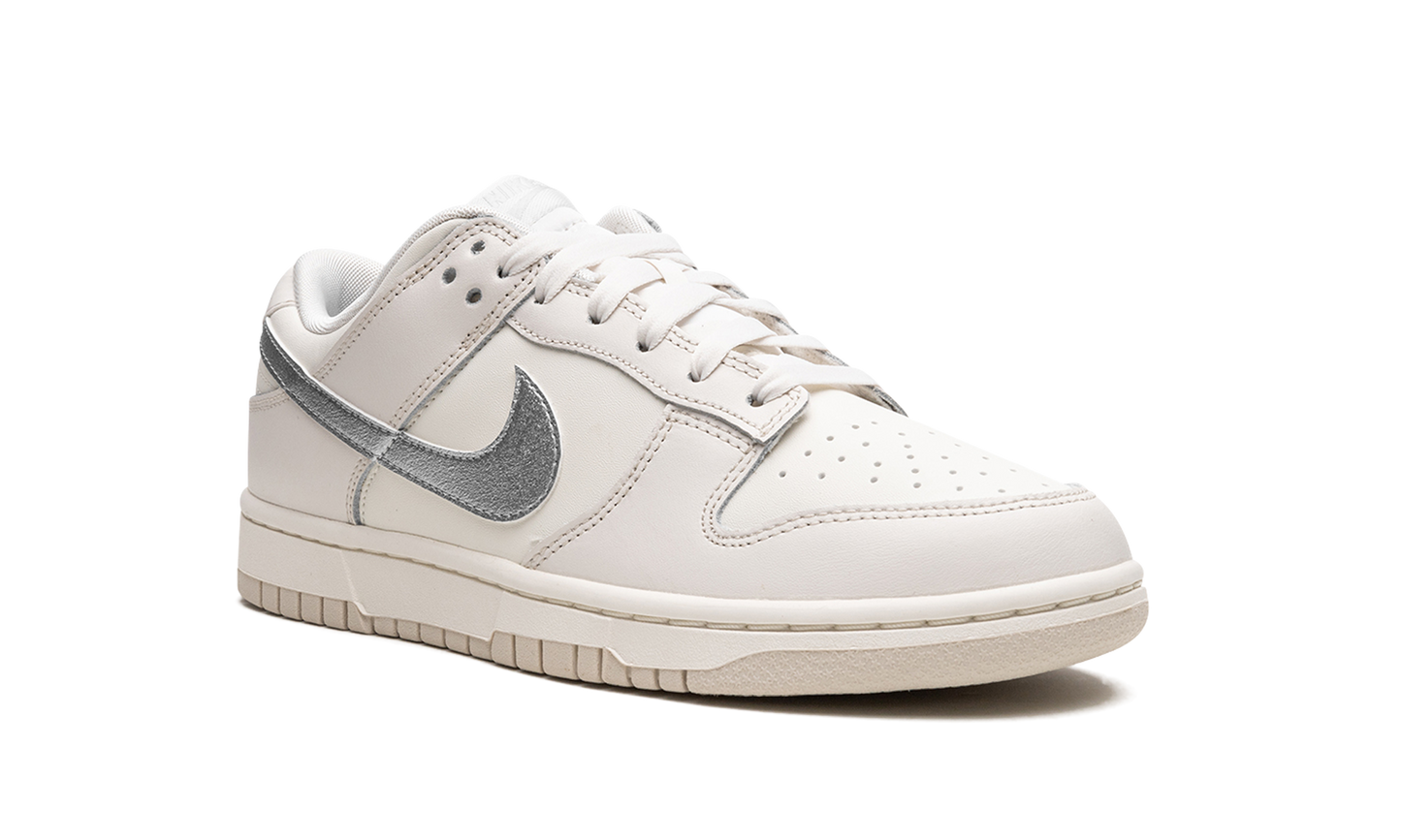DUNK LO ESS TREND MNS WMNS Sail / Oxygen Purple
