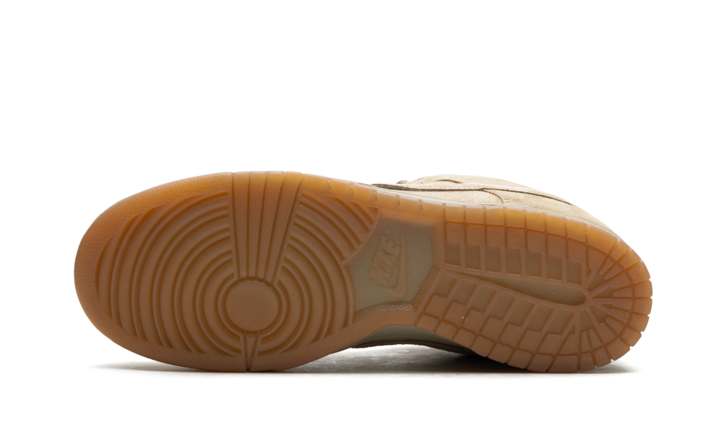 Dunk Low Parachute Beige
