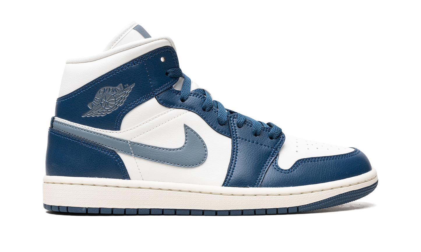 AIR JORDAN 1 MID WMNS French Blue