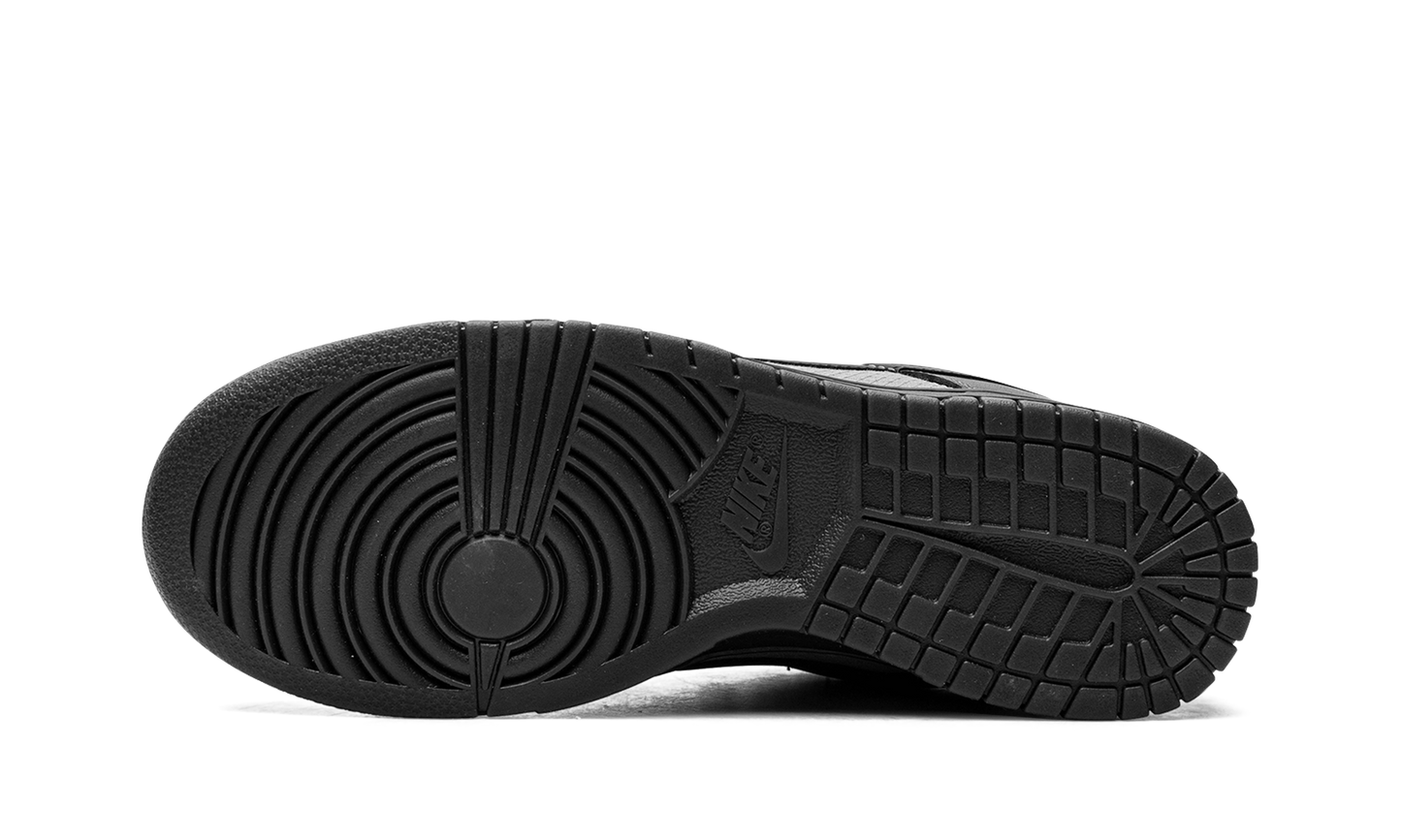 Dunk Low Retro SE Off Noir Smoke Grey