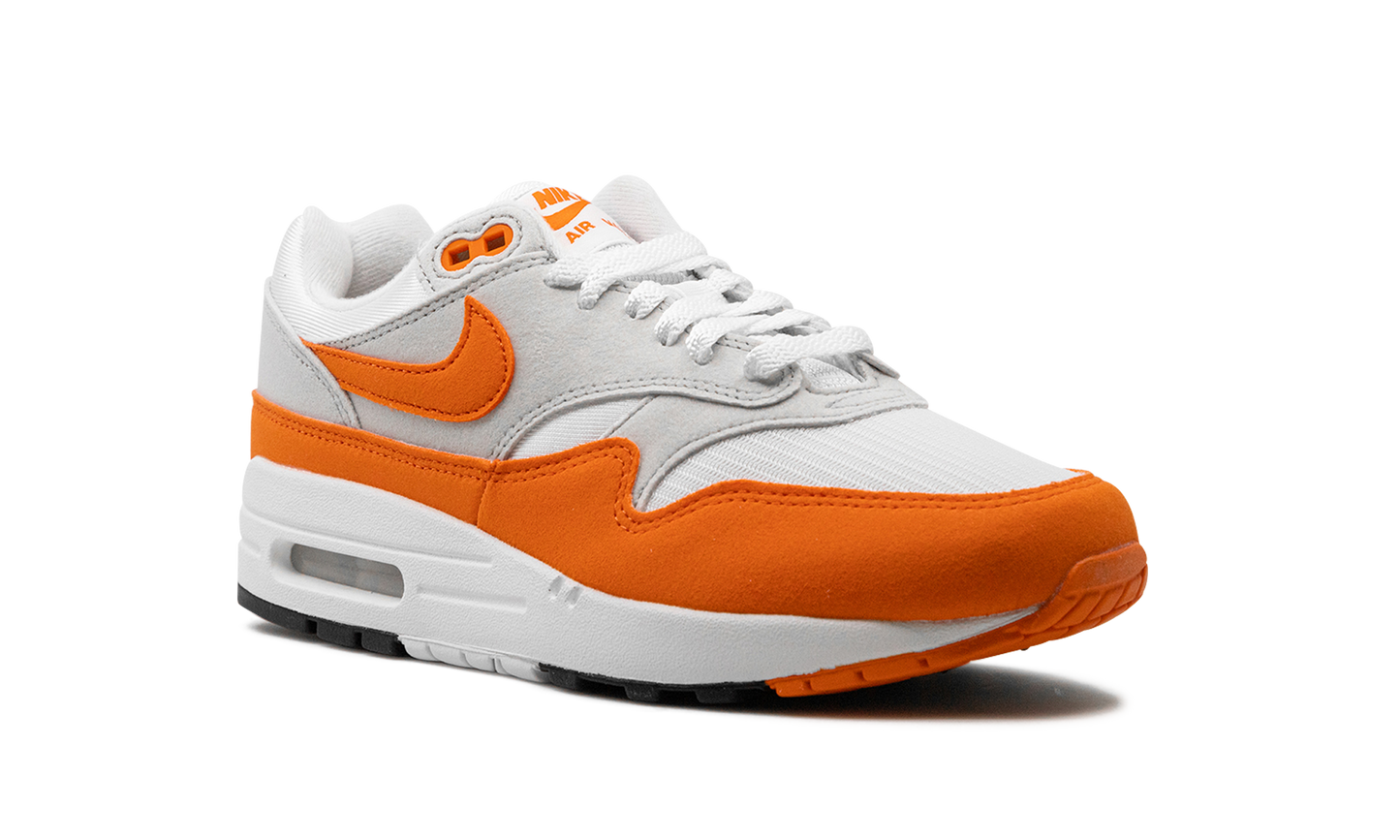 AIR MAX 1 WMNS Safety Orange