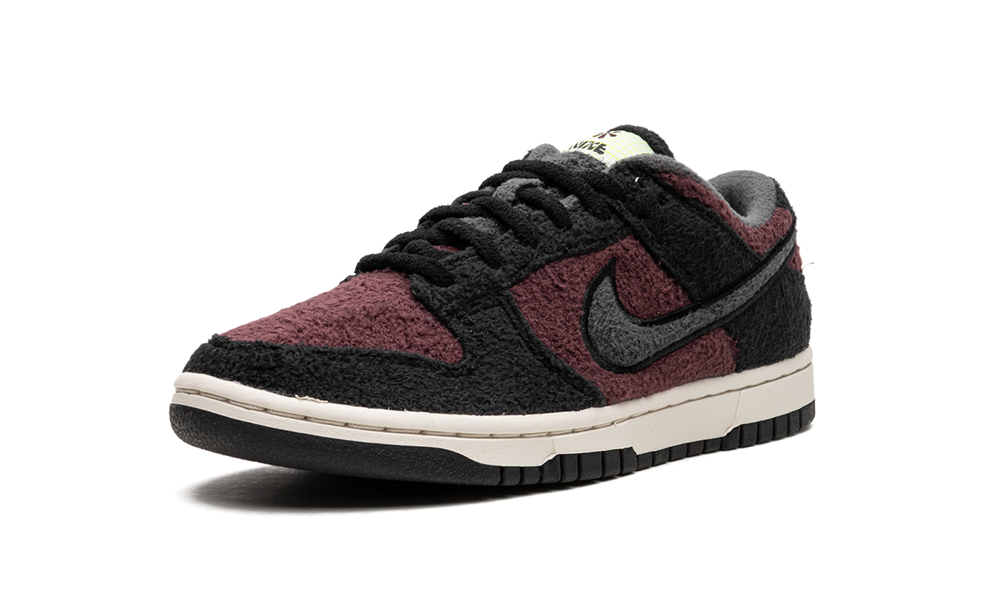 DUNK LO MNS WMNS Fleece Pack Burgundy Crush