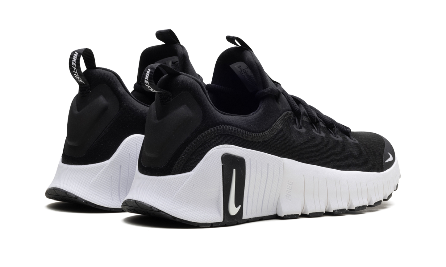 Free Metcon 6 WMNS Black White